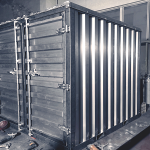 Customized Mobile and Dismountable Containers
